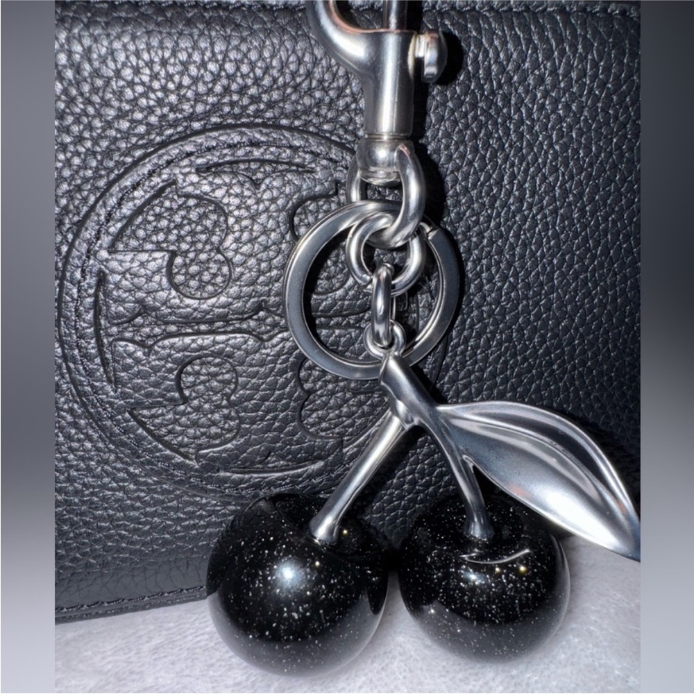 🍒Various Cherry Charms *Bag Not Included - Picture 7 of 15